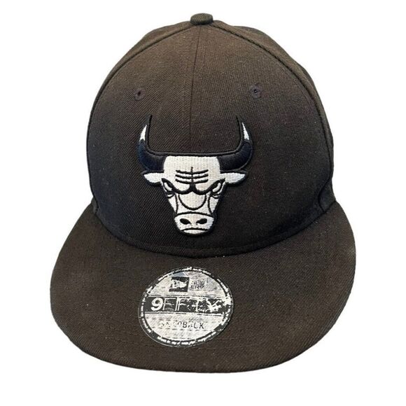 Chicago Bulls NBA Black Snapback Cap White Logo New Era 9FIFTY One Size Snapback - Picture 1 of 7